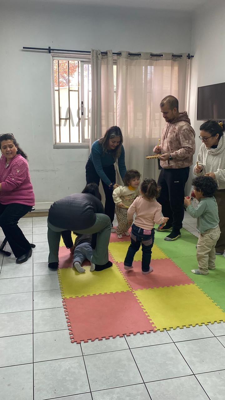 Actividad musical para niños pequeños